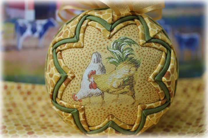 Farmhouse Friends Quilted Ornament